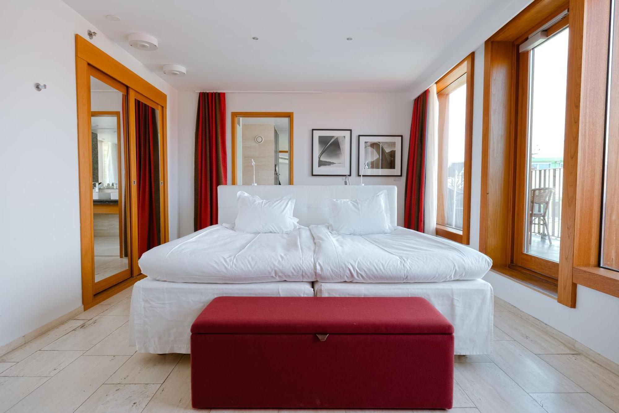 Hotel Avalon