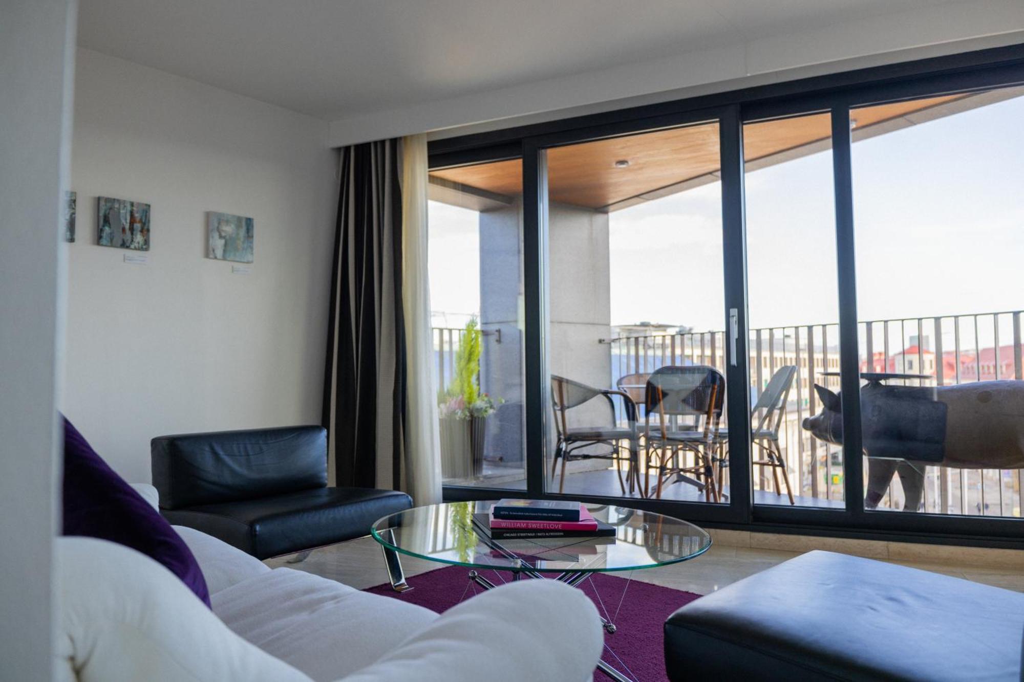 Avalon 4*